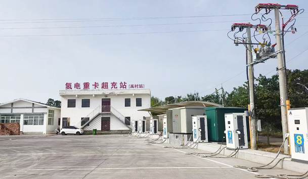 氫電重卡超充站(高村服務區)320KW大功率雙槍快